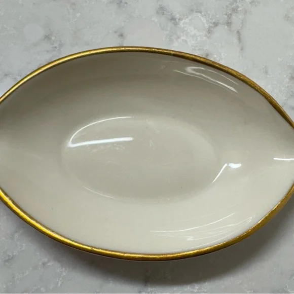 Lenox Cream and Gold Serveware Oval Dishes - Picture 5 of 9